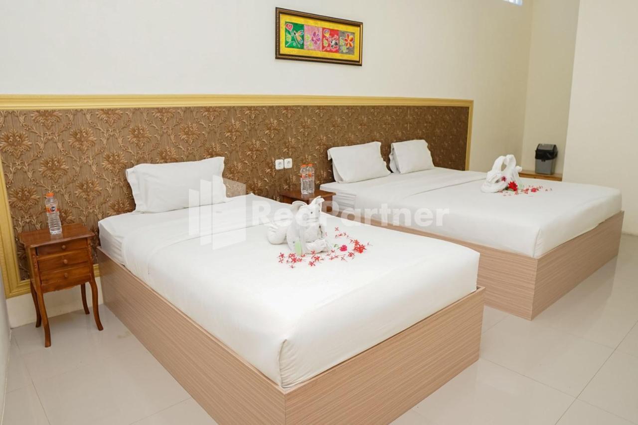 Adisa Homestay Near Saiful Anwar Malang Eksteriør bilde