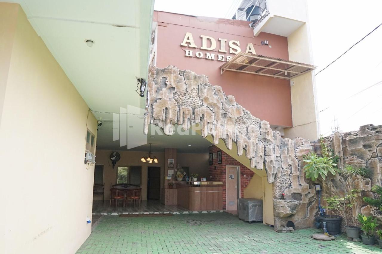 Adisa Homestay Near Saiful Anwar Malang Eksteriør bilde